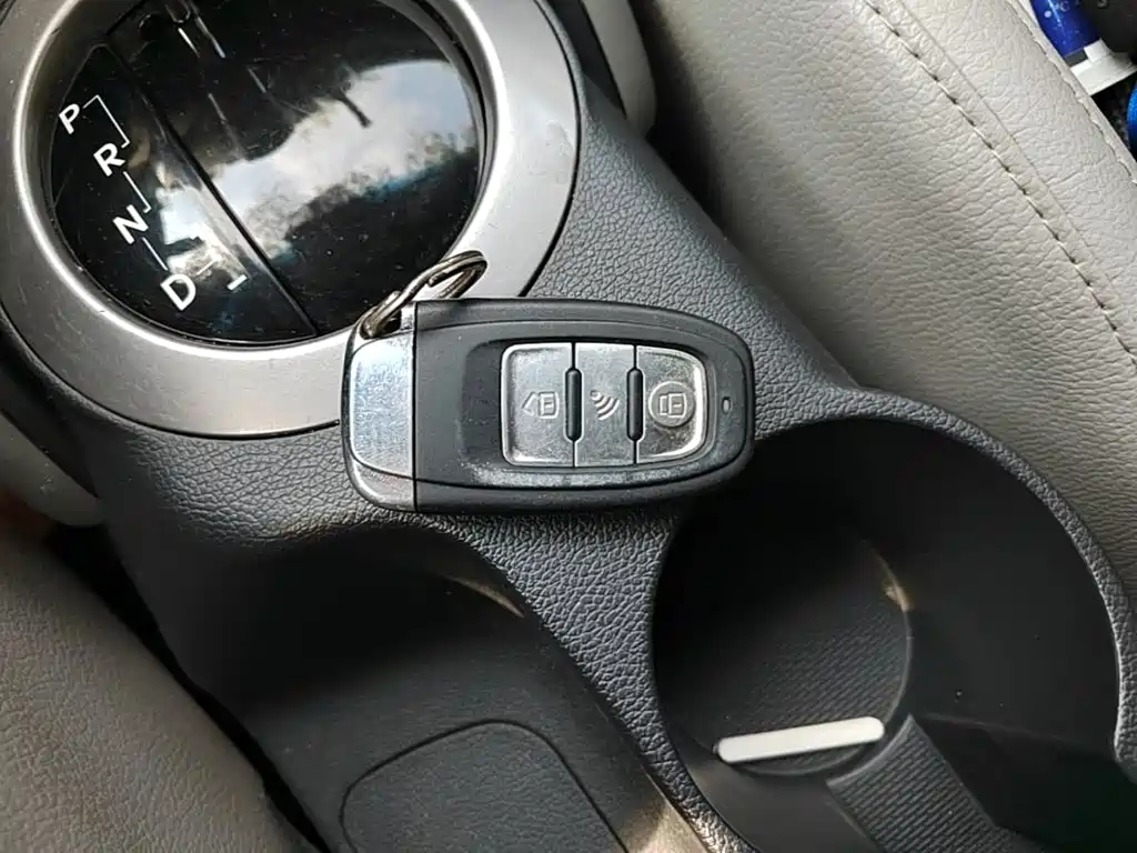 Hyundai Veloster 2015 2012 1.6L Automatic Luxury Edition