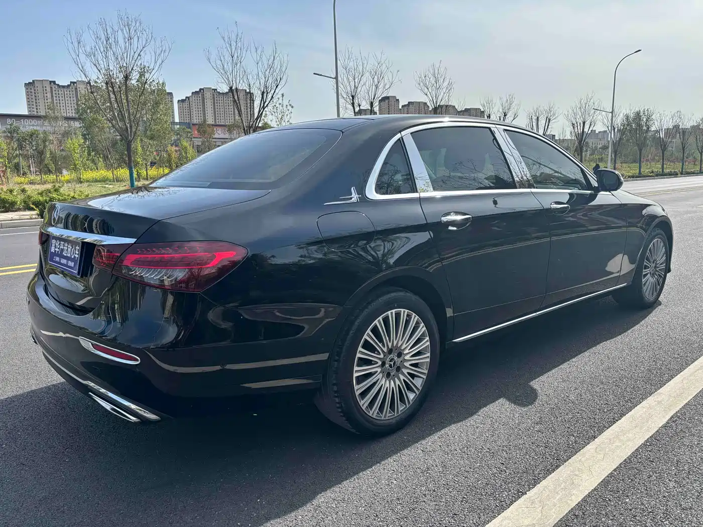 MERCEDES-BENZ E-CLASS