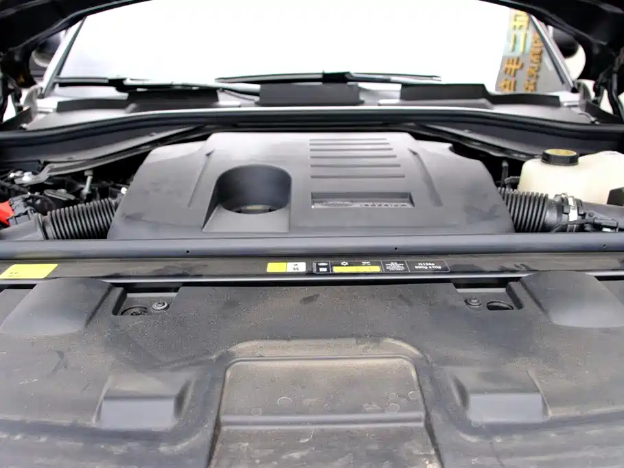 Land Rover Range Rover Sport 2026 2025 360PS S