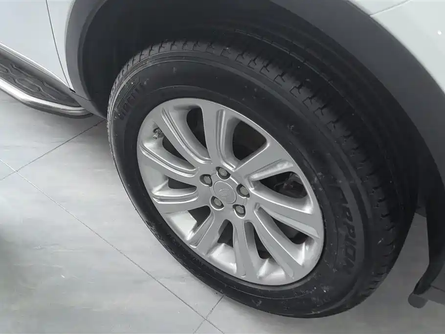Land Rover Discovery Sport 2018 240PS SE Edition фото 5