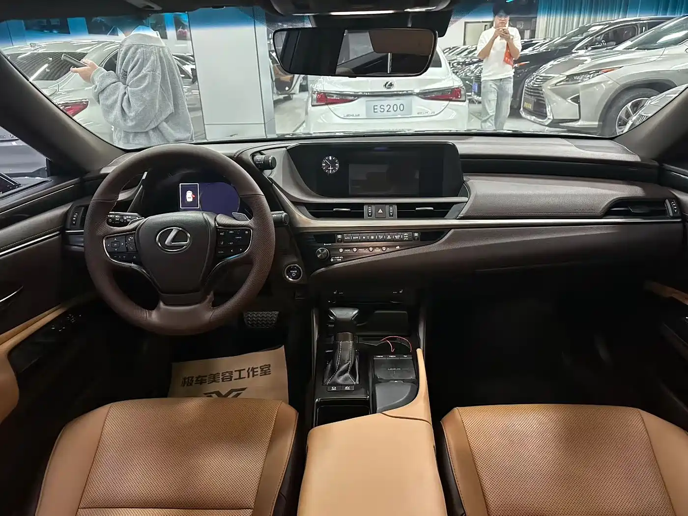 Lexus ES 2020 Model 300h Excellence Edition фото 5