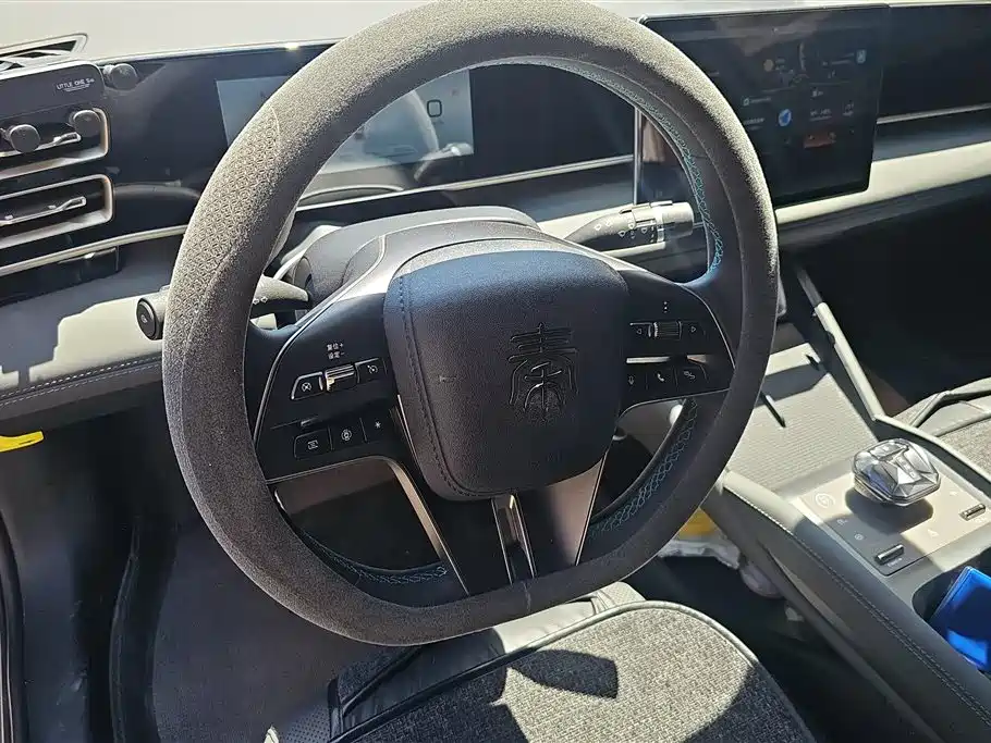 BYD Qin L 2024 DM-i 80KM Superior фото 15