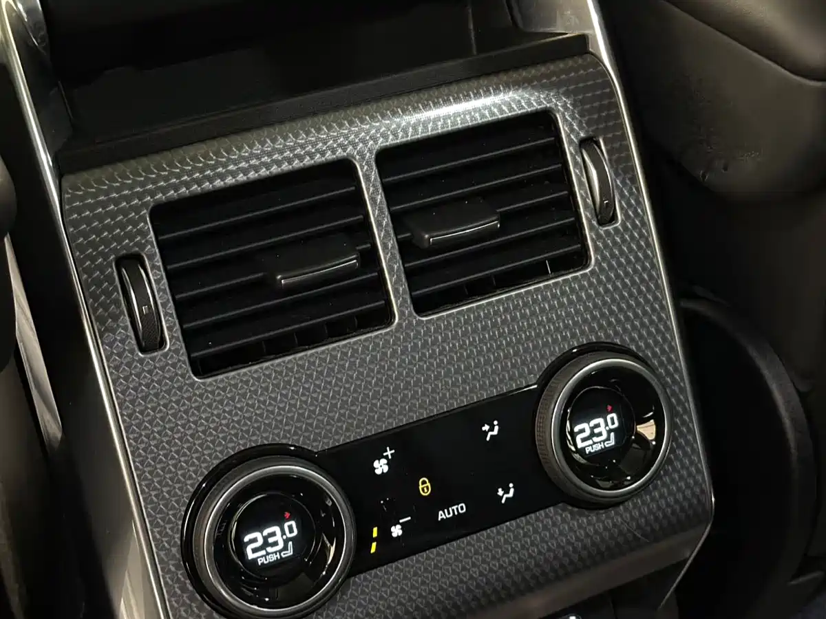 Land Rover Range Rover Sport 2021 3.0 L6 Gloss Black Edition фото 11