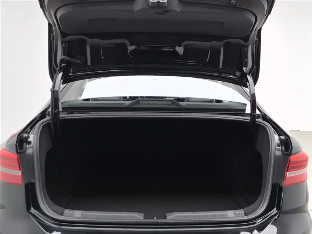Volkswagen Lavida 2019 1.5L Manual Comfort Edition China VI фото 16