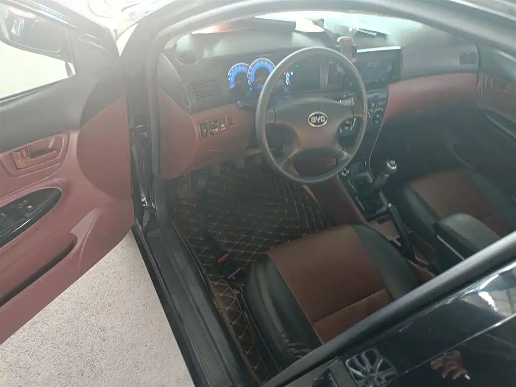 BYD F3 2012 Energy-saving Edition 1.5L Manual Comfort фото 16