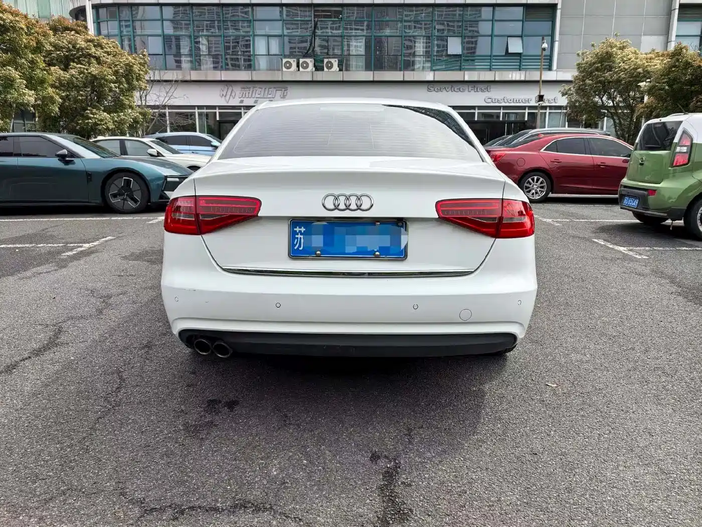 Audi A4L 2015 35 TFSI Auto Luxury фото 5
