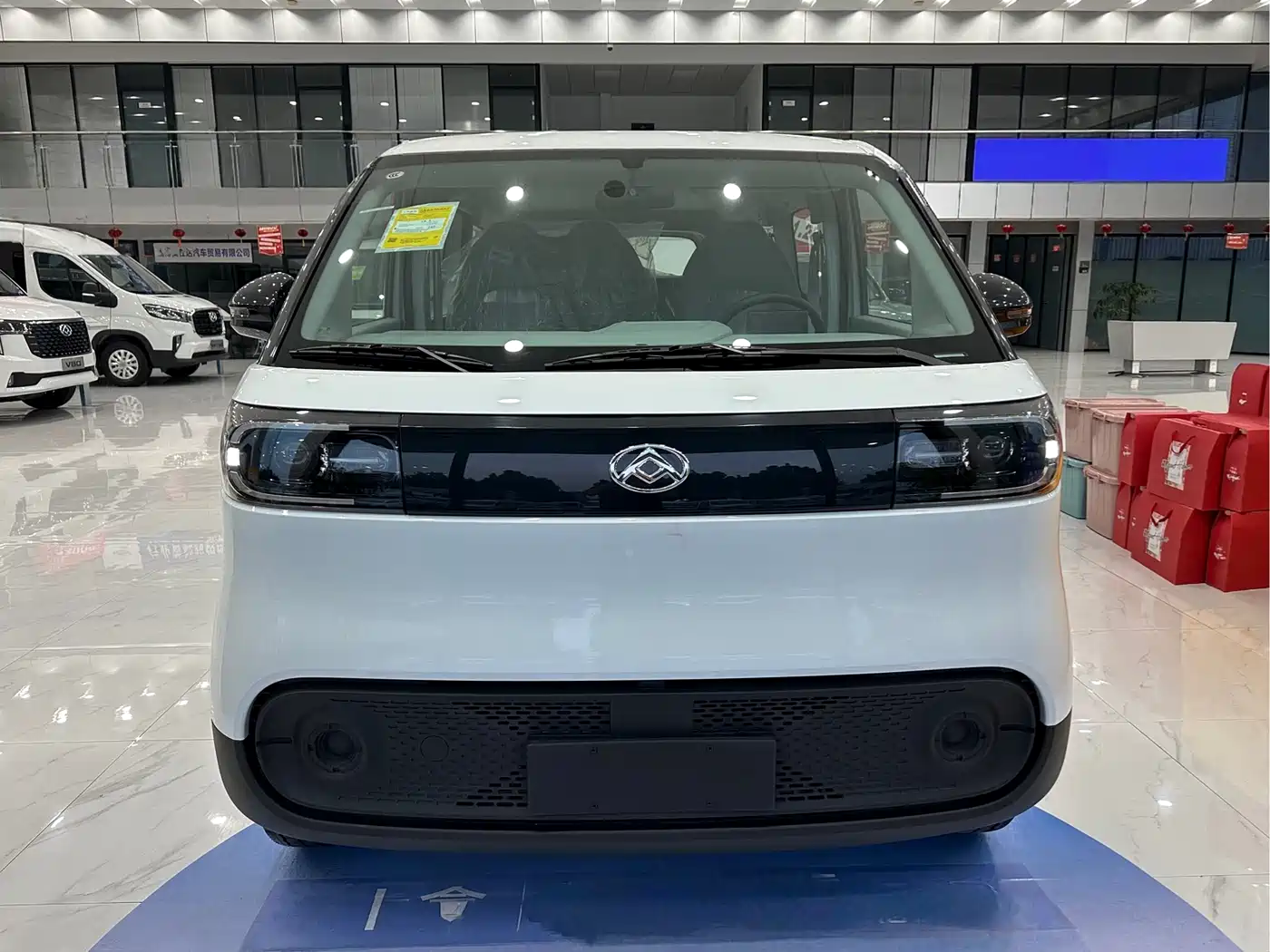 SAIC Maxus Dana V1L фото 2