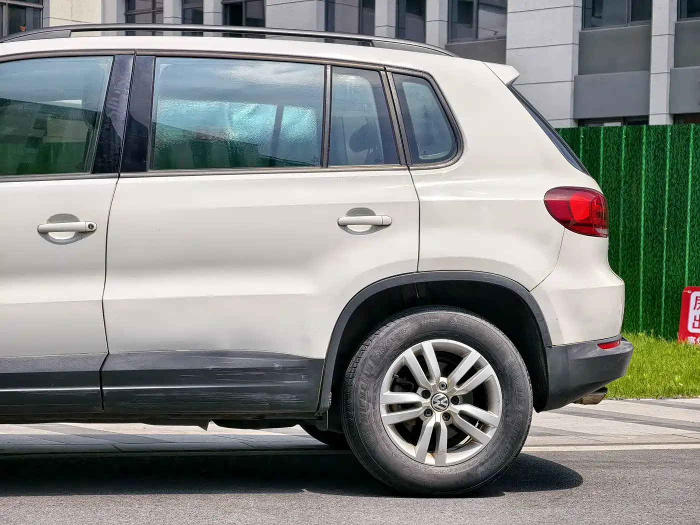 Volkswagen Tiguan 2016 Model 300TSI Automatic 2WD Comfort Edition фото 8