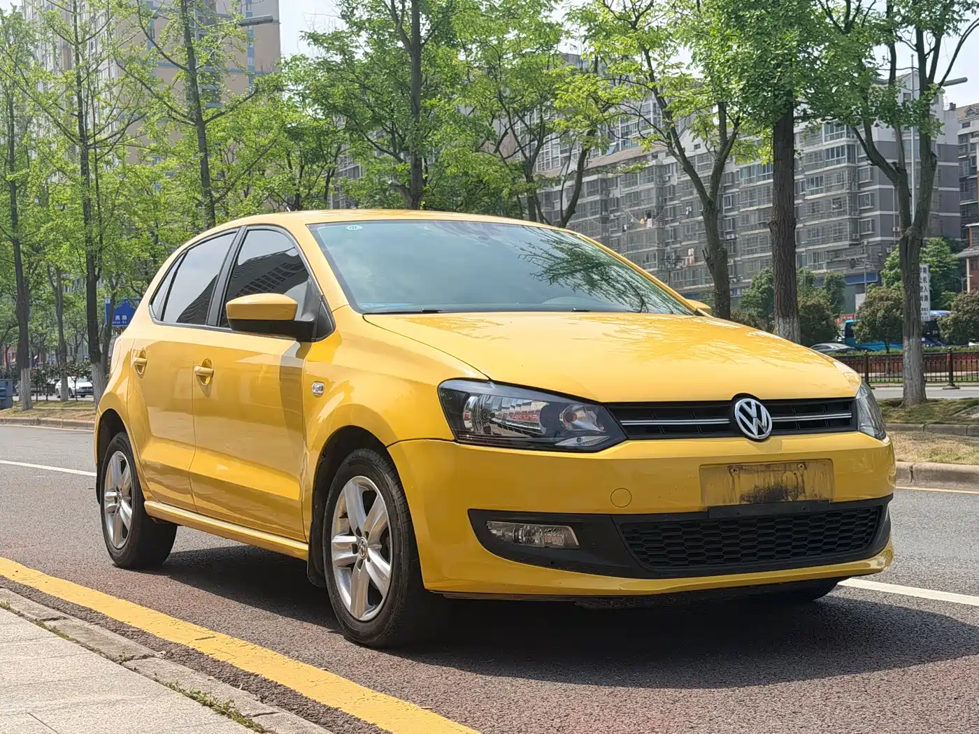 Volkswagen Polo 2011 1.6L Automatic Cool Edition фото 7