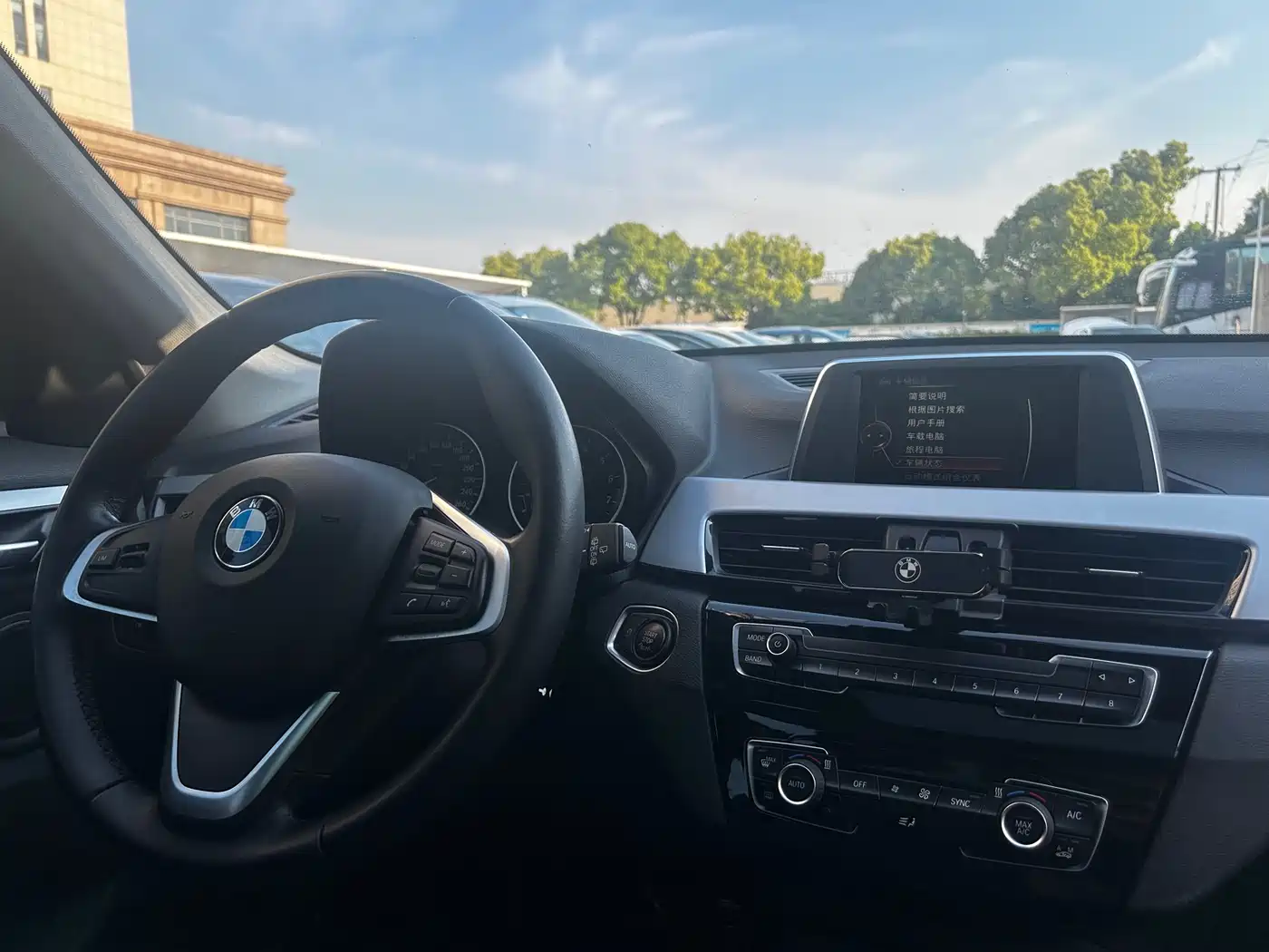 BMW X1 2016 sDrive18Li Fashion Model фото 15