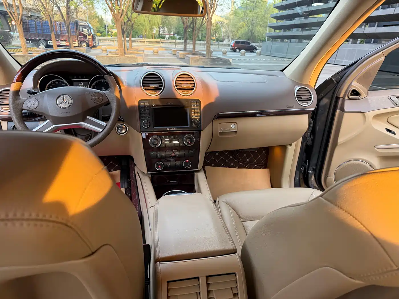 Mercedes-Benz GL-Class 2011 GL 450 4MATIC Premium фото 13