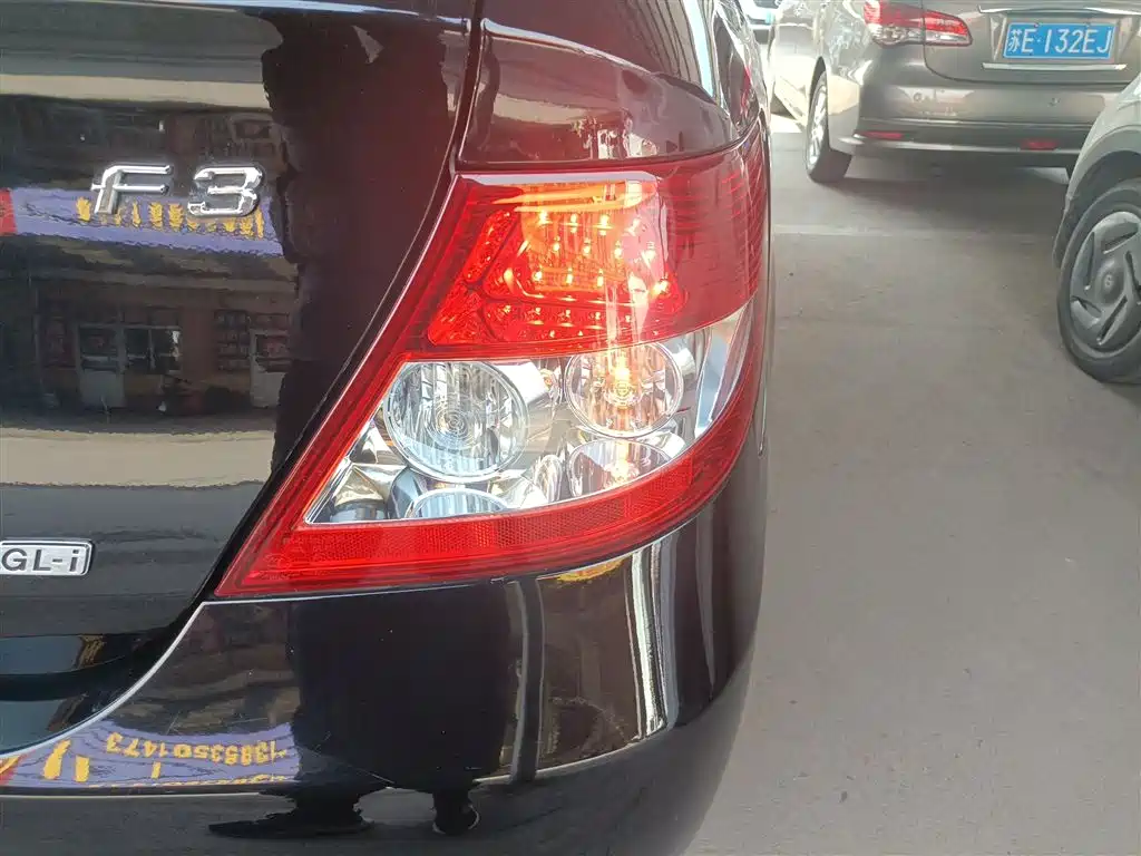 BYD F3 2012 Energy-saving Edition 1.5L Manual Comfort фото 8