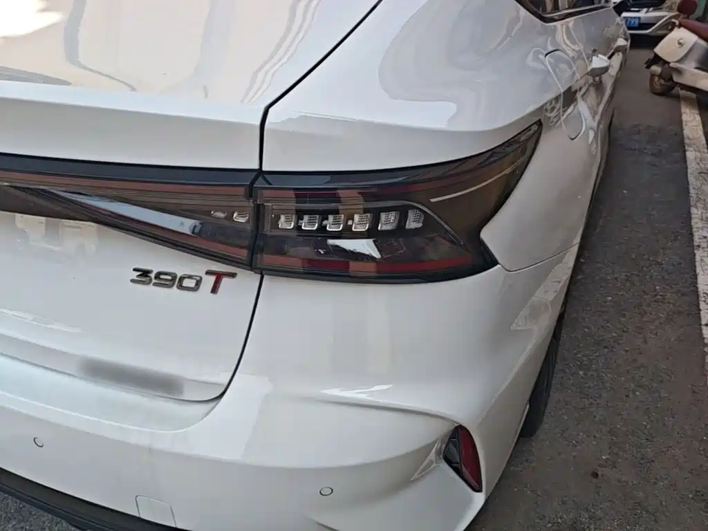Фото 8 - Chery Arrizo 8