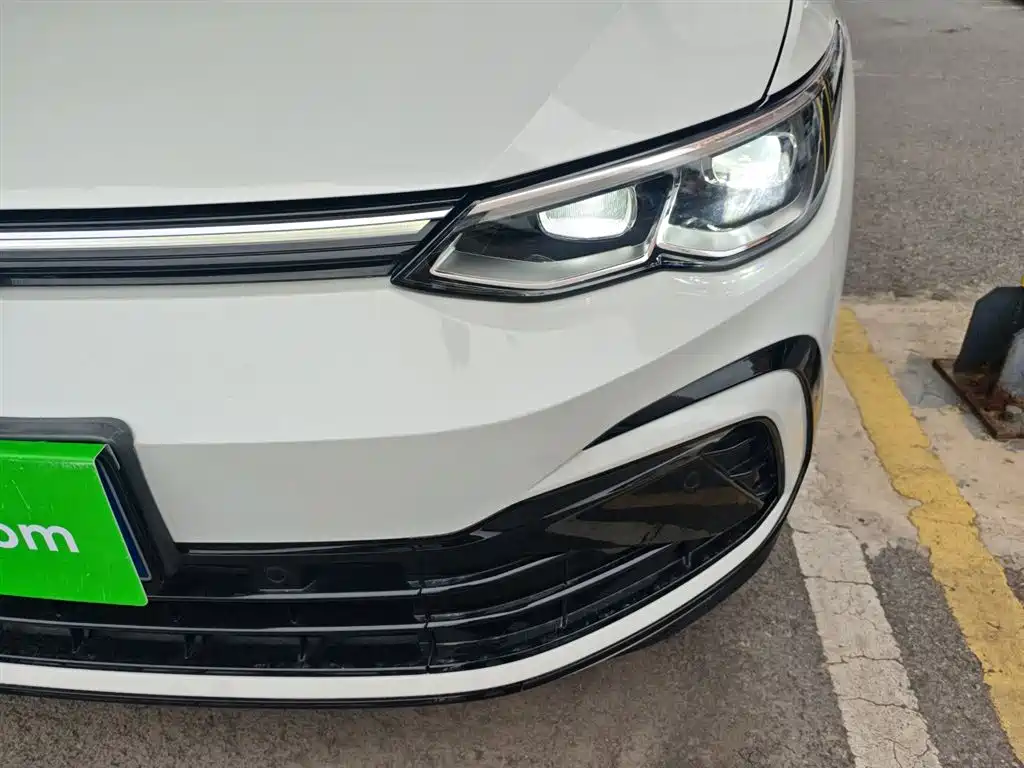 Volkswagen Golf 2023 Facelift 280TSI DSG R-Line Lite фото 24