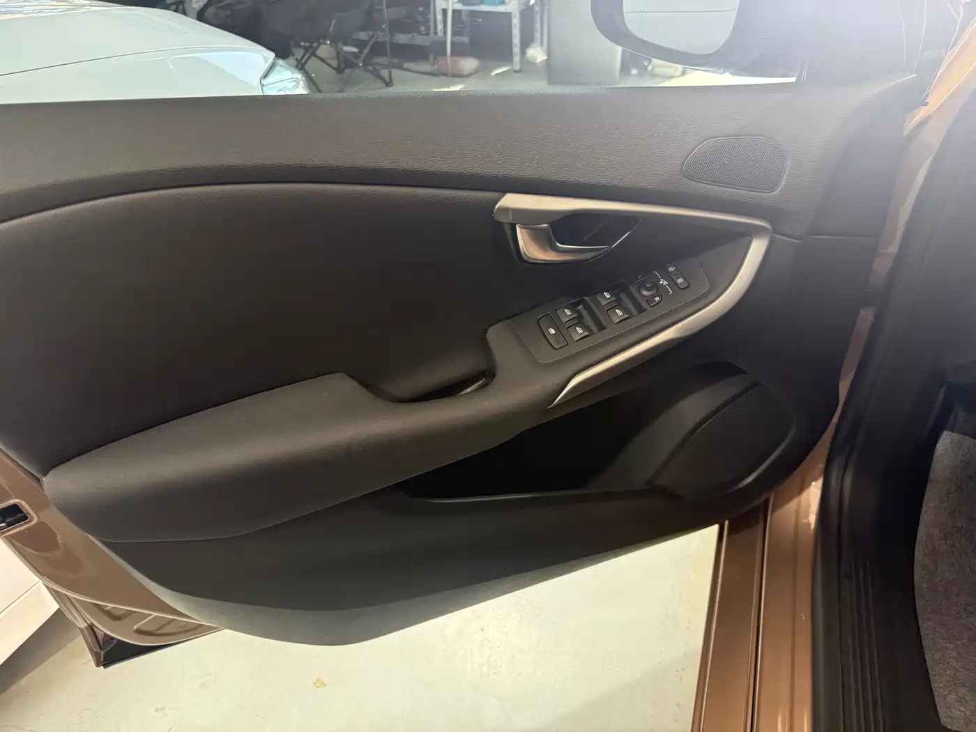 Photo 5 - Volvo V40