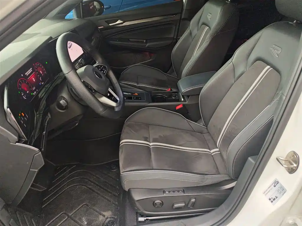 Volkswagen Golf 2023 Facelift 280TSI DSG R-Line Lite фото 15