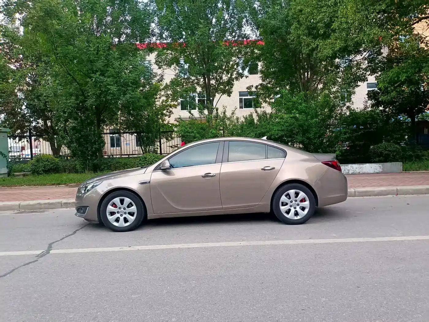 Buick Regal 2015 1.6T Elite Tech Edition фото 7