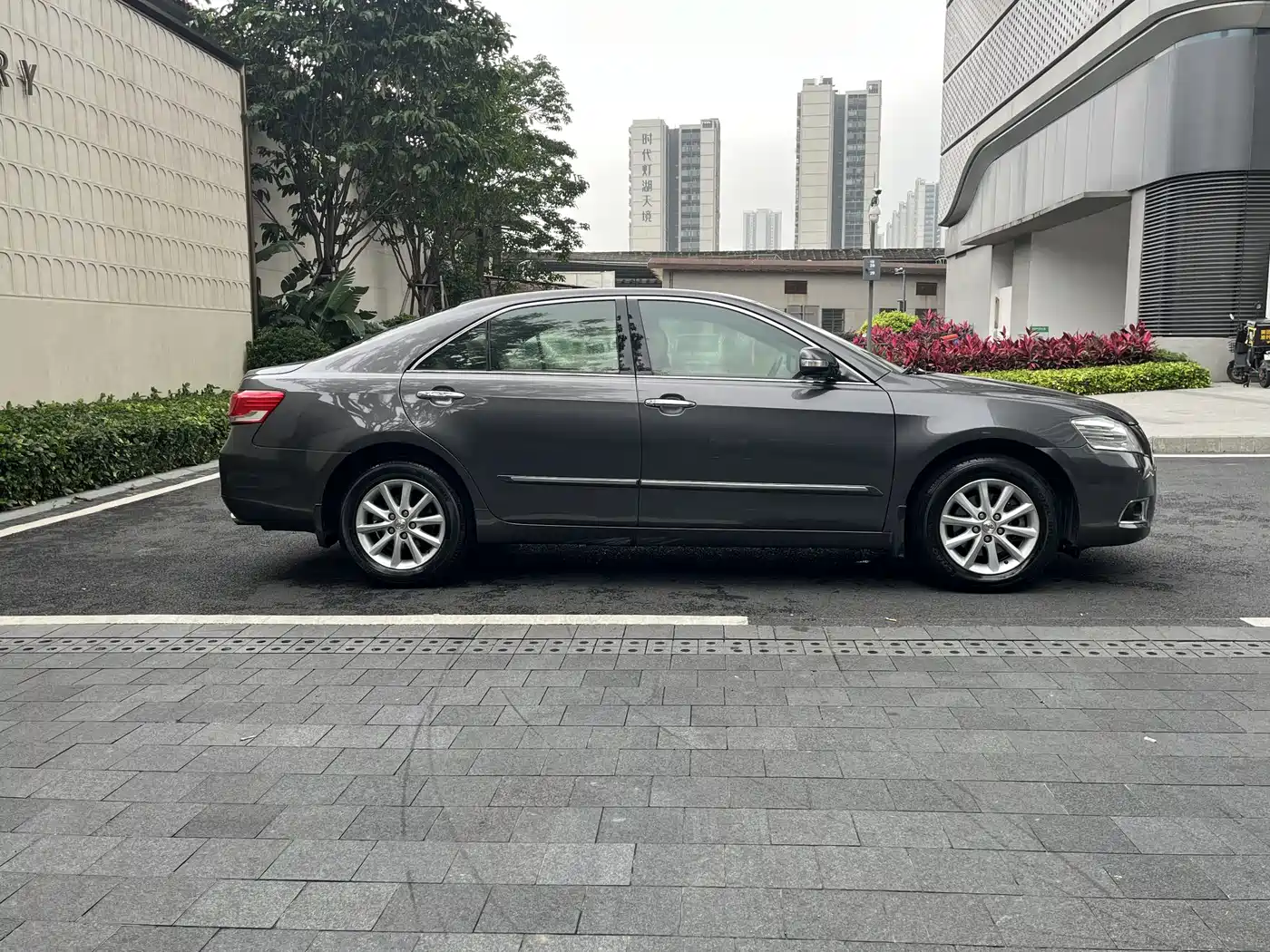 Toyota Camry 2011 200G Classic Anniversary Edition фото 6