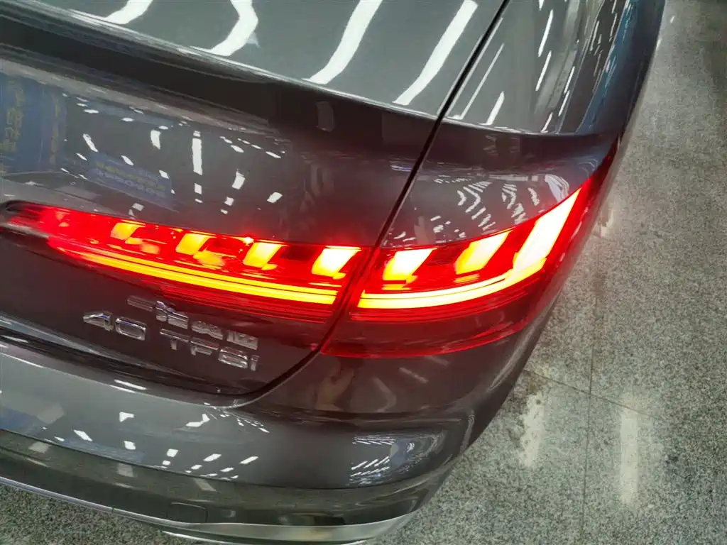 Audi A4L 2020 40 TFSI Fashion Dynamic Edition фото 8