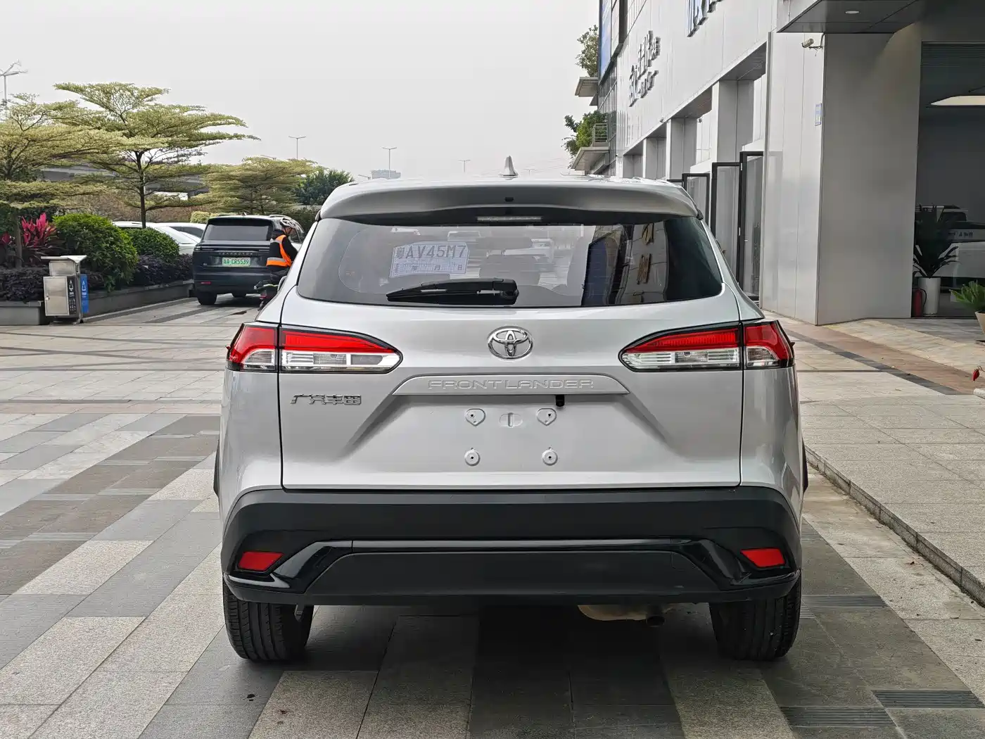 Toyota Frontlander 2022 2.0L CVT Leading Edition фото 5