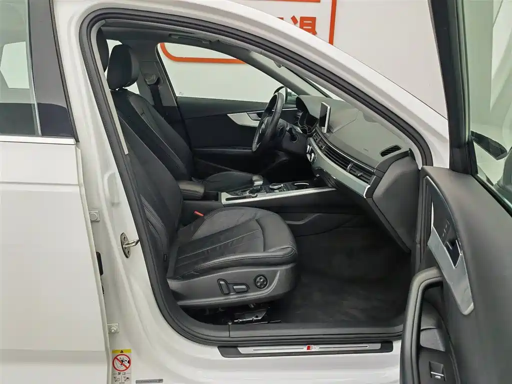 Audi A4L 2019 40 TFSI Fashion (China V) фото 23
