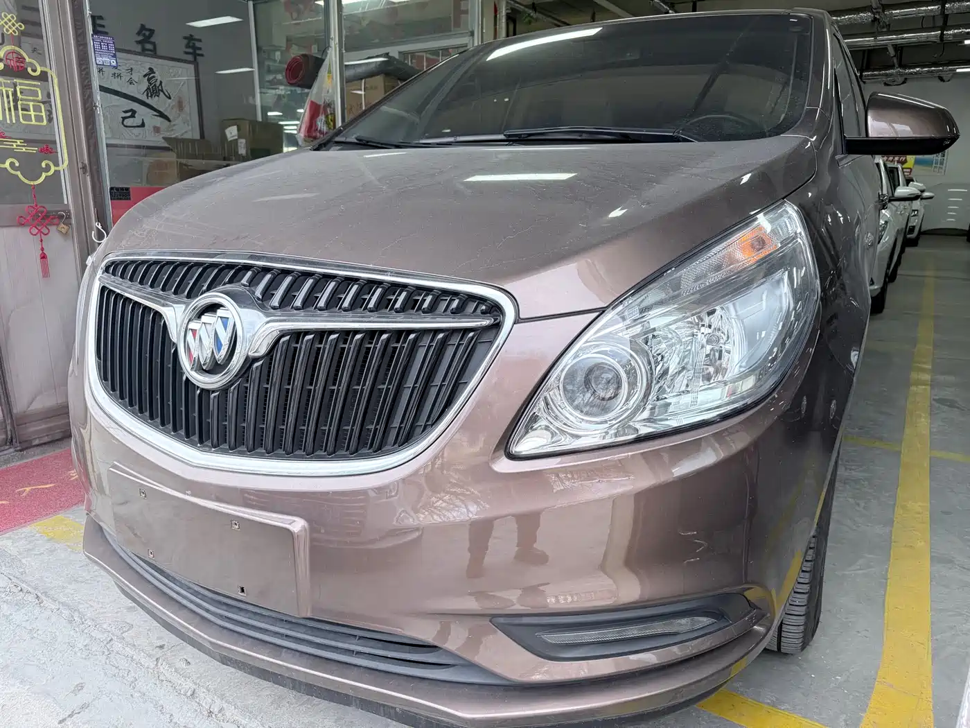 Buick GL8 2018 28T Luxury Model China VI