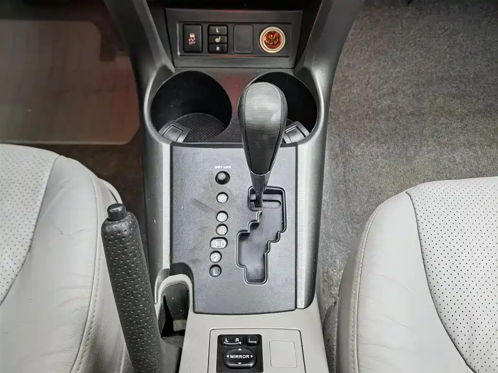 Toyota RAV4 Rongfang 2009 2.4L Automatic Luxury Edition фото 13