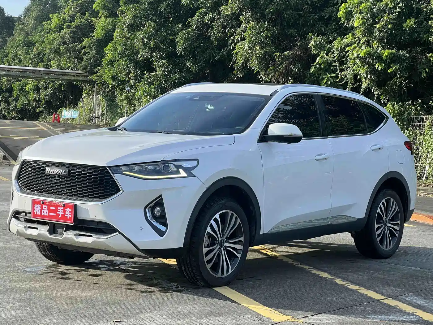 Photo 1 - Haval F7