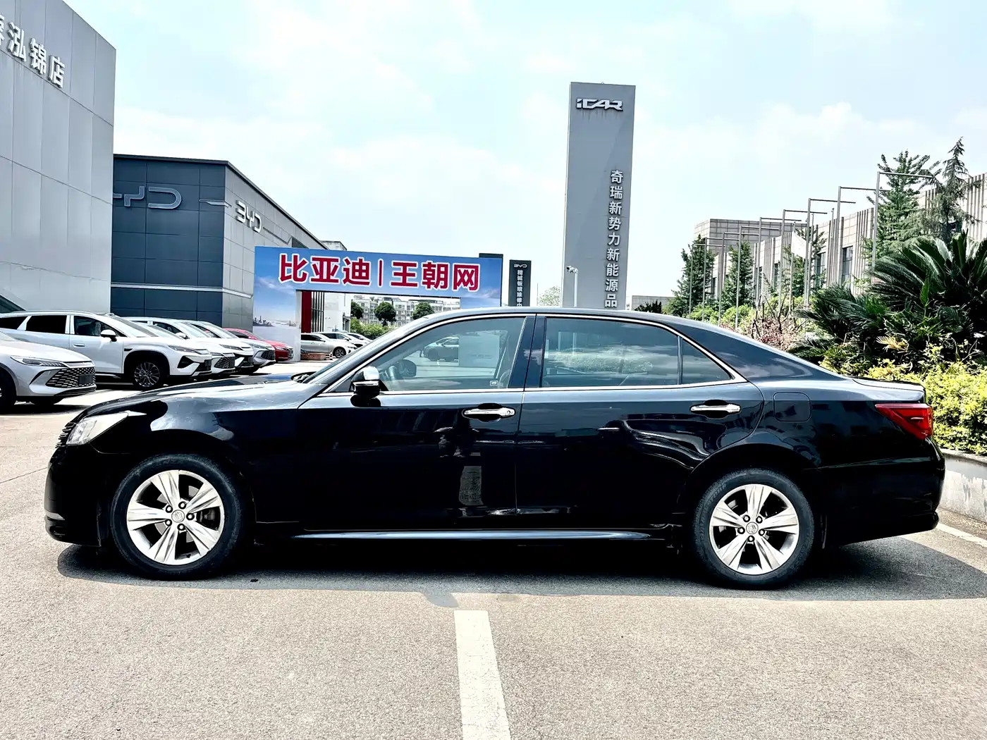 Toyota Crown 2015 2.0T Fashion фото 5