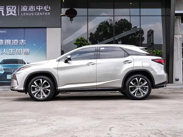 Lexus RX 2020 Facelift 300 AWD Elegance Edition — фото 4