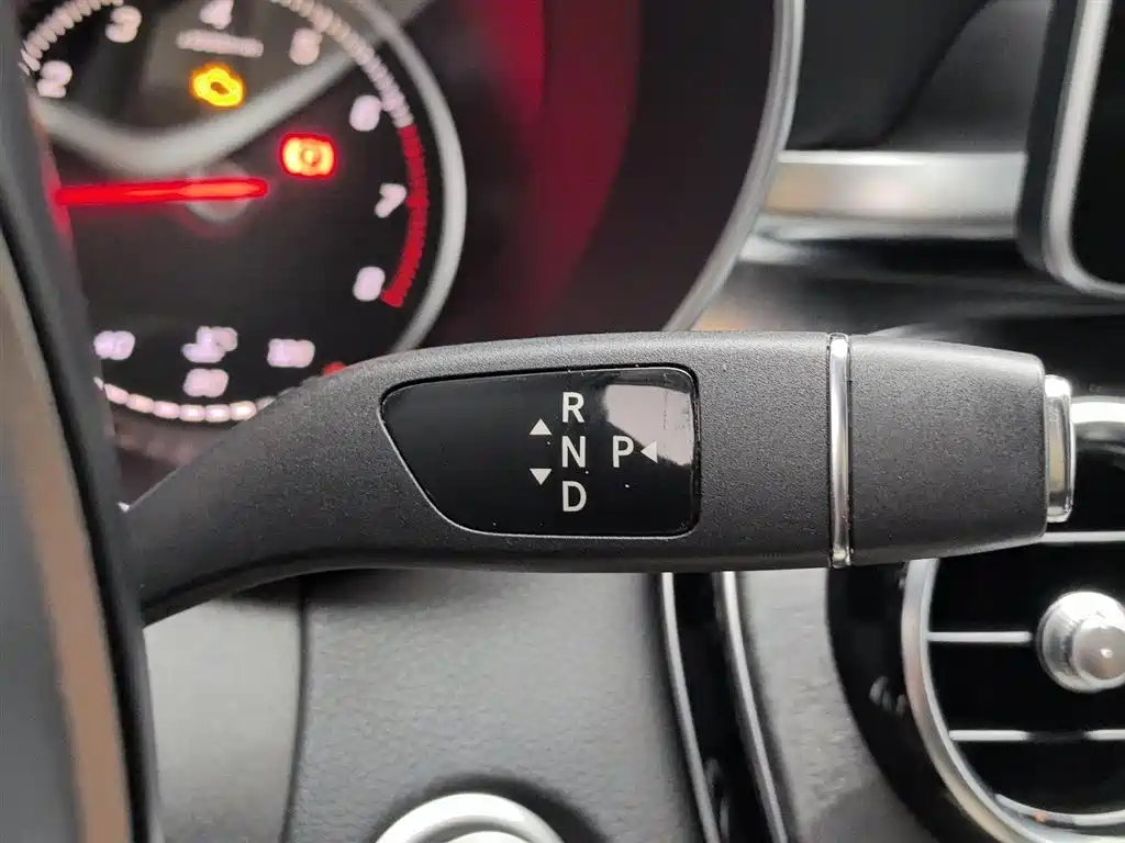 Mercedes-Benz C-Class 2015 Facelift C 180 L Sport фото 13