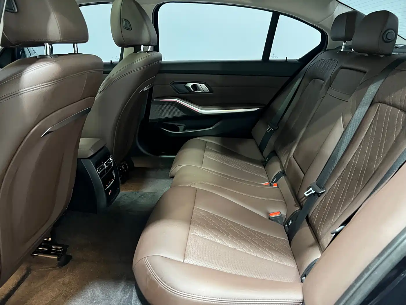 BMW 3 Series 2024 325Li M Sport Package фото 13
