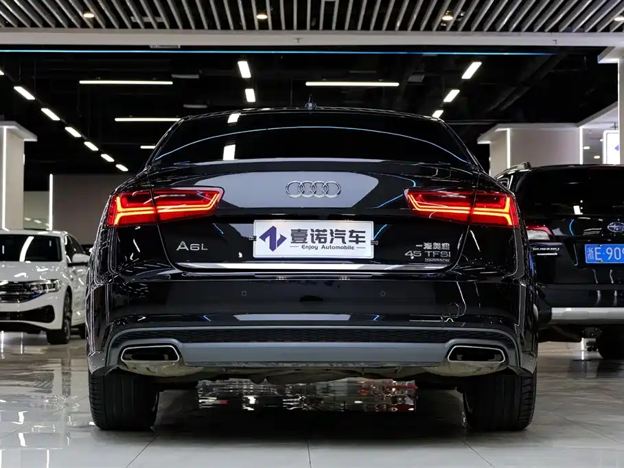 Audi A6L 2018 30th Anniversary 45 TFSI quattro Sport фото 7