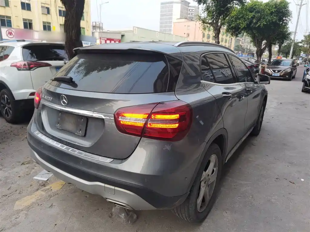 Mercedes-Benz GLA 2019 GLA 200 Dynamic фото 7
