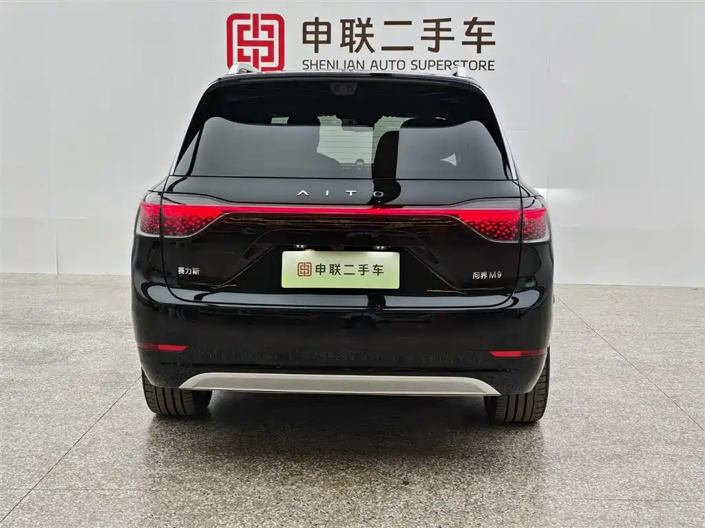 AITO Wenjie AITO M9 2025 Extended Range Ultra 52kWh 6-Seater фото 4