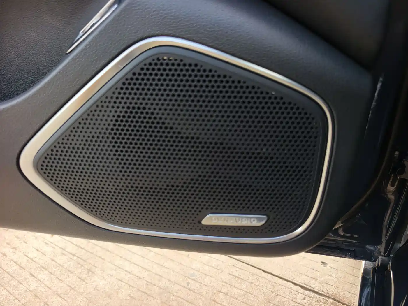 Hongqi H5 2023 2.0T Auto Smart Connect Flagship фото 12