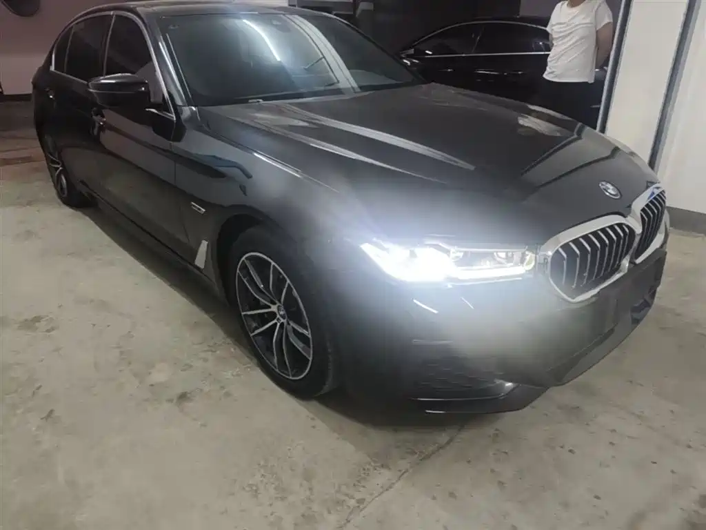BMW 5 Series New Energy 2022 Facelift 535Le M Sport Package фото 4