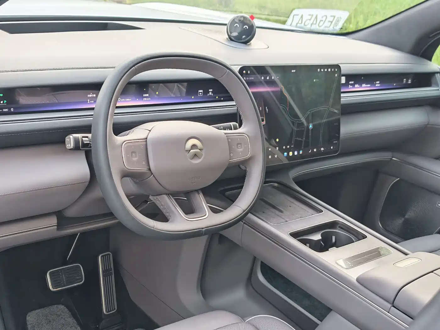 NIO ES8 2025 Model 6-Seat Executive Luxury Edition фото 9