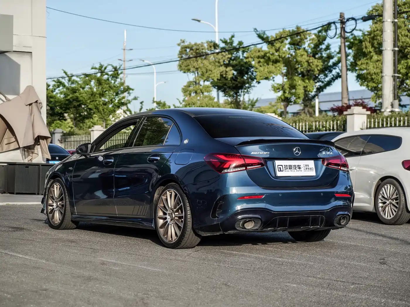 Mercedes-Benz A-Class AMG 2019 AMG A 35 L 4MATIC фото 7