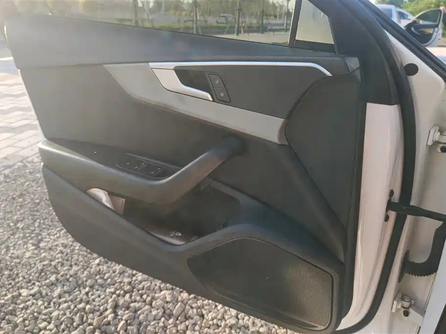 Audi A4L 2019 40 TFSI Progressive (China VI) фото 7