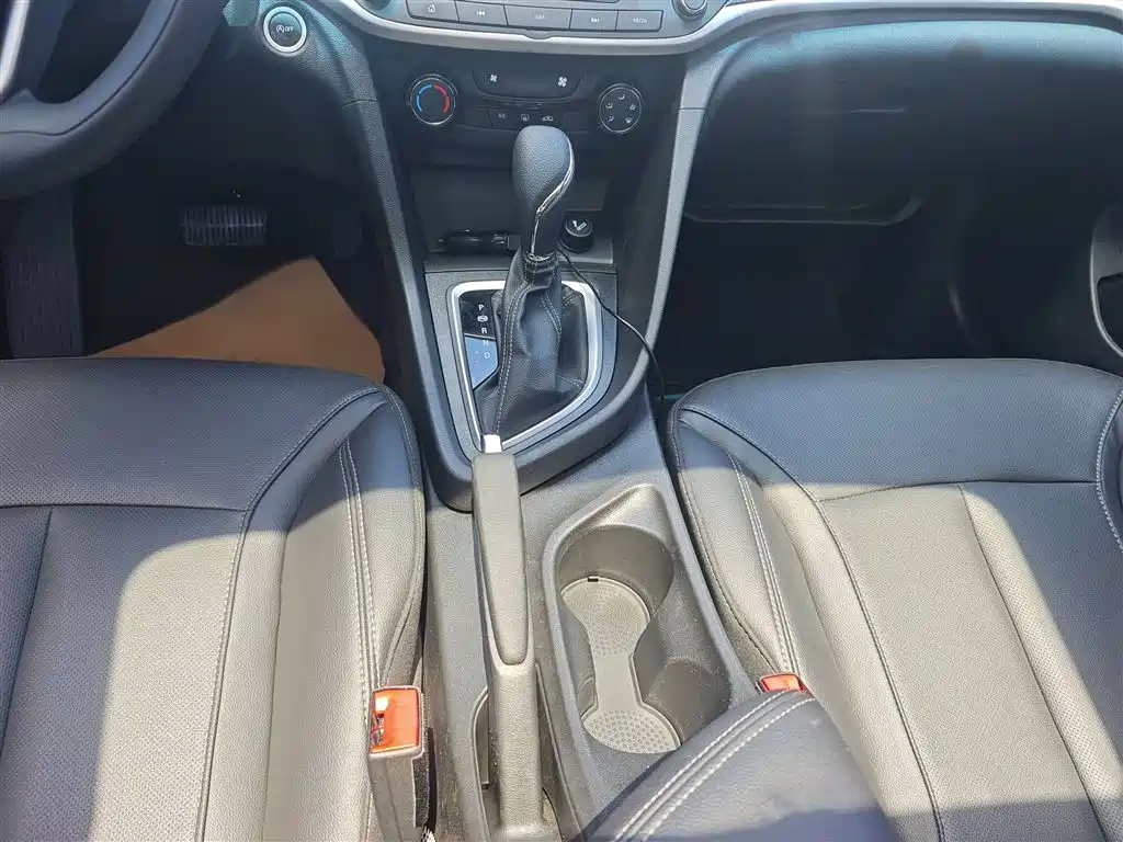 Buick Excelle 2021 Facelift 1.3T Auto Mild Hybrid Elite фото 2