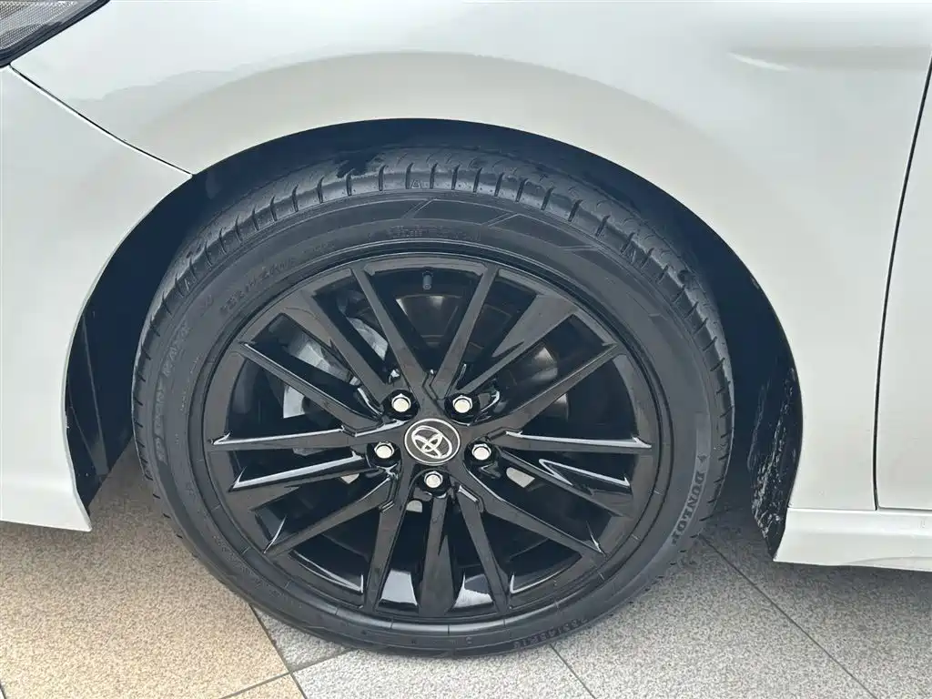 Toyota Camry 2022 2.0S Knight Edition фото 16