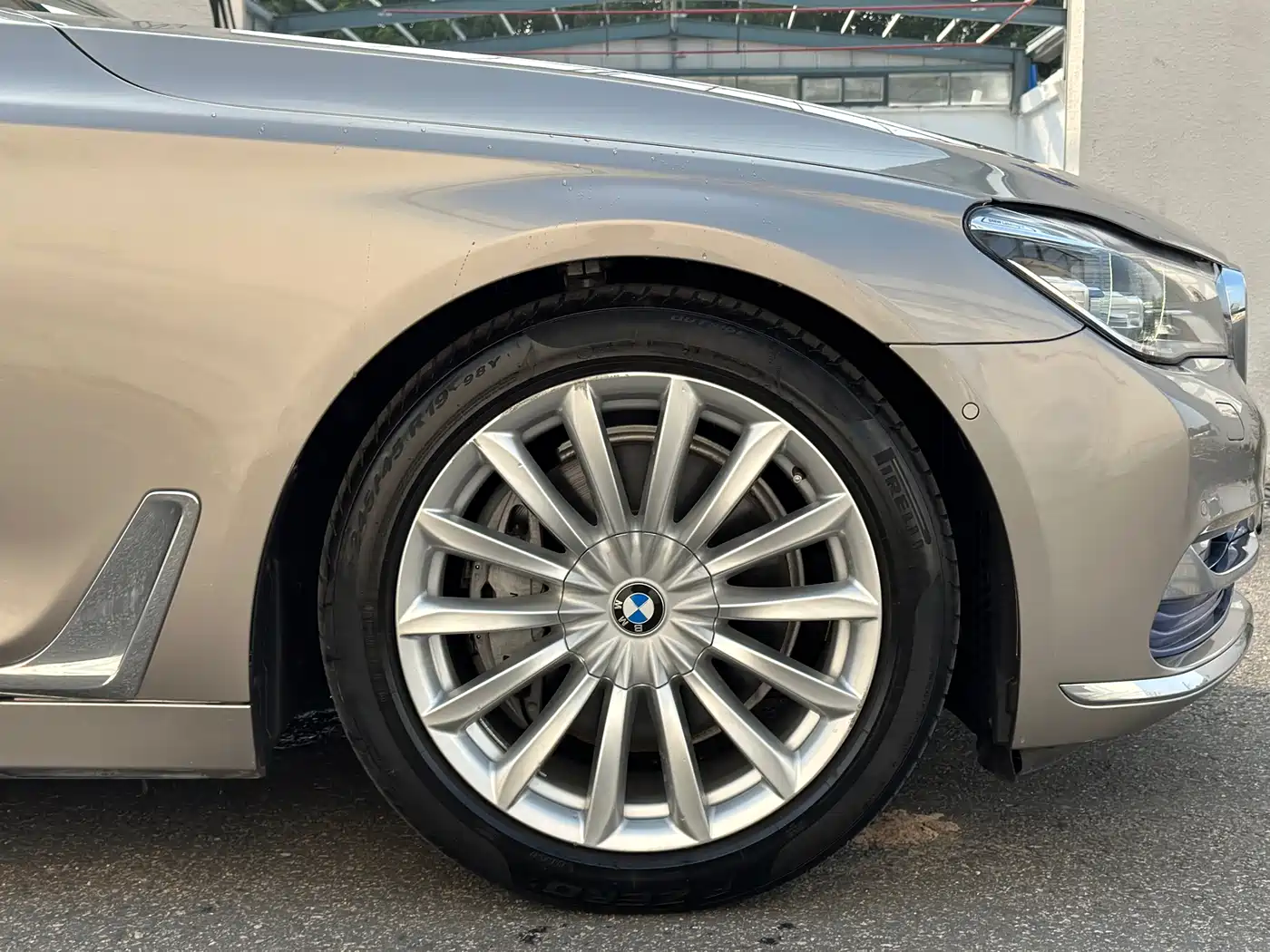 BMW 7 Series 2017 740Li xDrive Luxury Edition фото 20