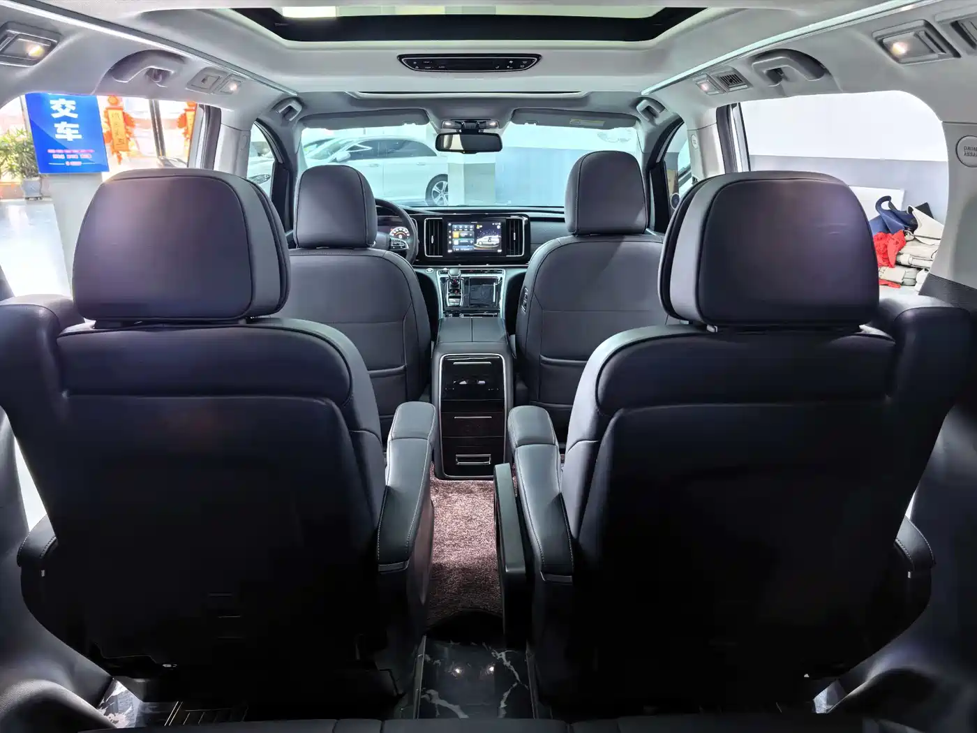 GAC Trumpchi Trumpchi M8 2023 Master Series 390T Ultimate Edition фото 15