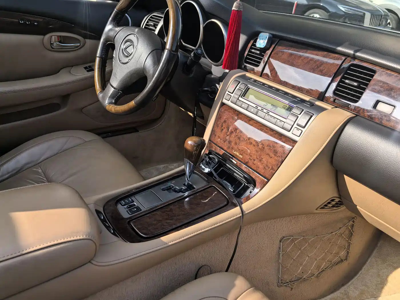 Lexus SC 2005 430 фото 16