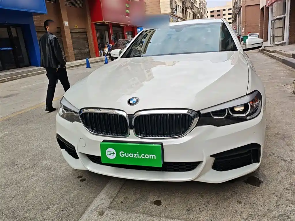 BMW 5 Series 2019 525Li M Sport Package фото 3