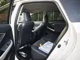 صورة 8 - Toyota Prius