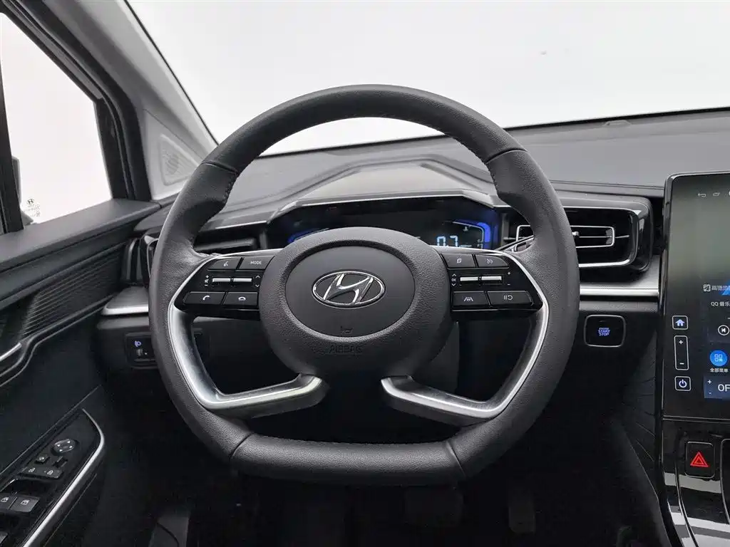 Hyundai Kustu 2024 270TGDi LUX Premium Edition фото 11