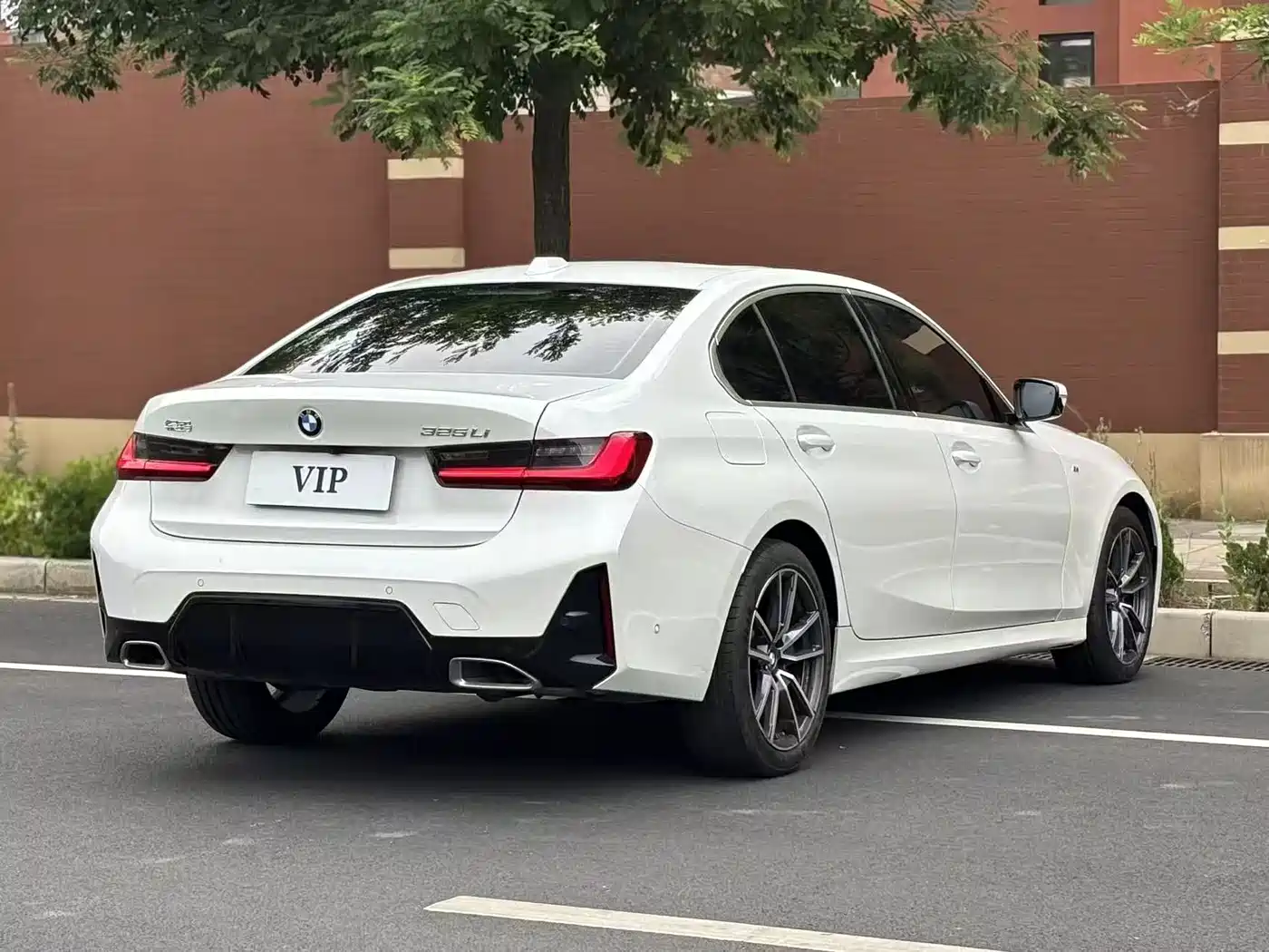 BMW 3 Series 2025 325Li M Sport Package фото 7