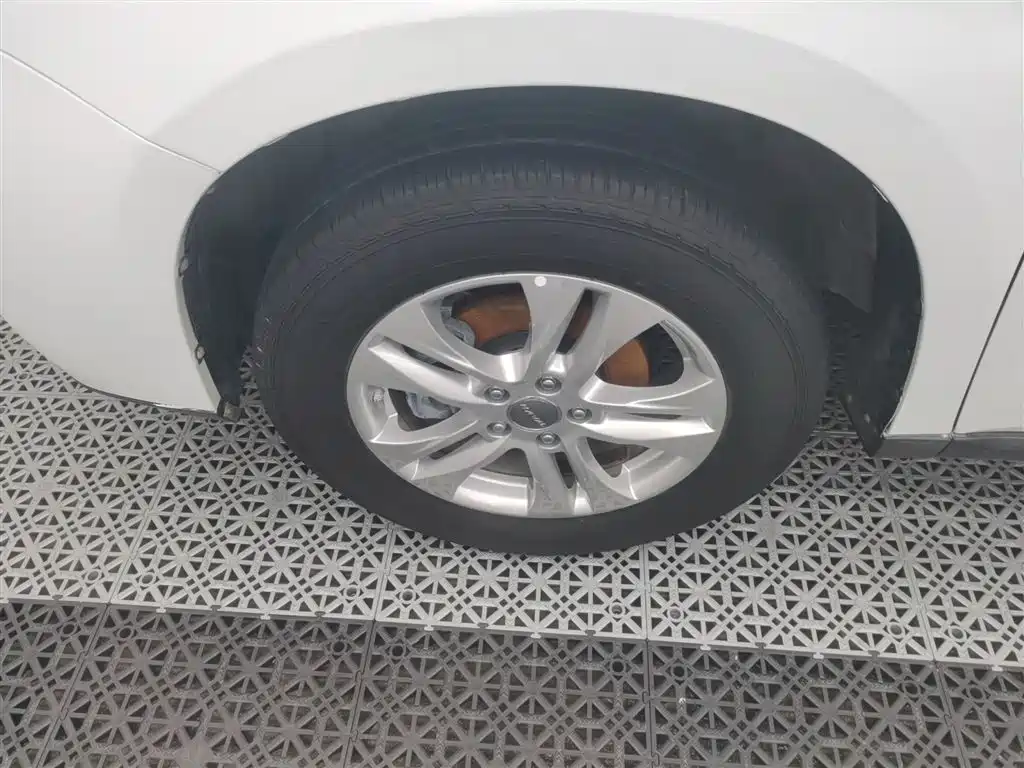 Haval M6 2018 1.5T Manual 2WD Elite фото 25